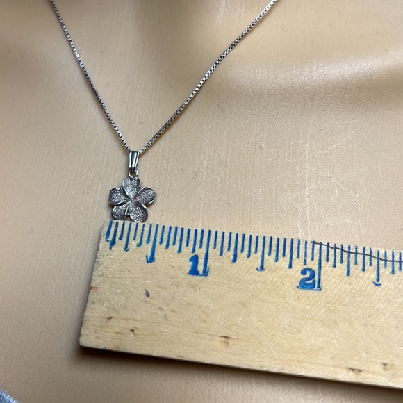 Hawaiian 🌺 Sterling Silver Necklace - Picture 5 of 9